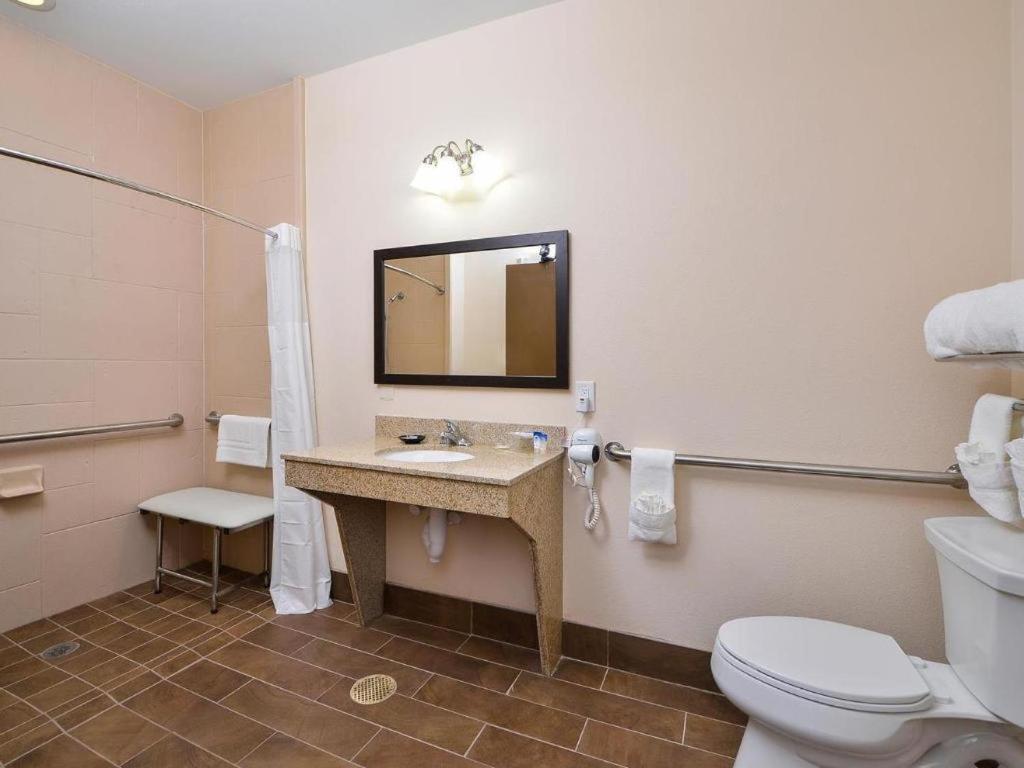 Americas Best Value Inn & Suites Cuero Exteriör bild
